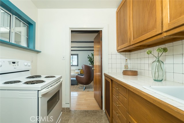 Detail Gallery Image 63 of 72 For 1827 Hollyvista Ave, Los Angeles,  CA 90027 - 3 Beds | 3/1 Baths
