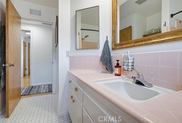 Detail Gallery Image 39 of 51 For 1010 W 21st St, Santa Ana,  CA 92706 - 3 Beds | 2 Baths