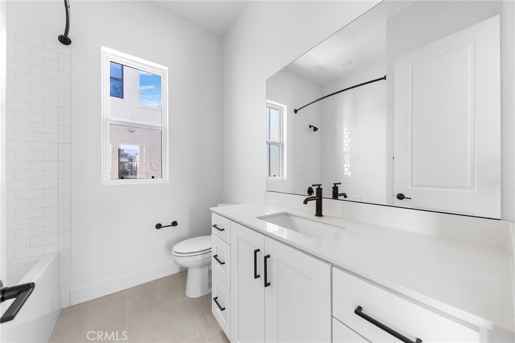 2008b4ce 7505 4c3c Ad6d 334159176712