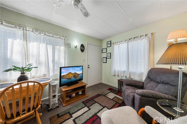 Detail Gallery Image 5 of 35 For 14051 - 14043 Lakeshore Dr #5 & 6,  Clearlake,  CA 95422 - 2 Beds | 2 Baths