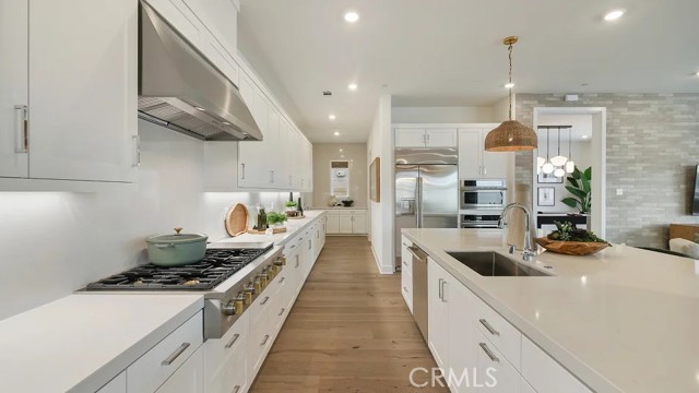Detail Gallery Image 3 of 41 For 24339 Calle La Roca, Valencia,  CA 91354 - 4 Beds | 4/1 Baths