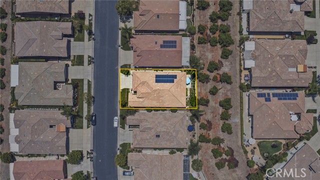 9121 Wooded Hill Drive, Corona CA: https://media.crmls.org/medias/20094286-d047-4090-b03e-238bdb7bd731.jpg
