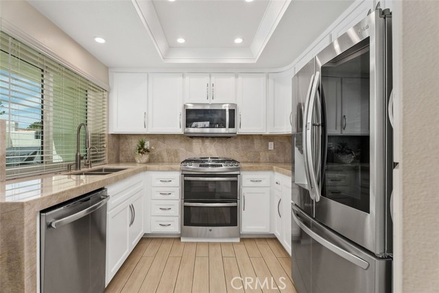 Detail Gallery Image 22 of 47 For 43 Gannet Ln, Newport Beach,  CA 92660 - 3 Beds | 2/1 Baths