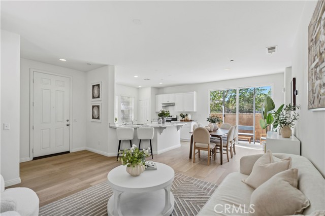 Detail Gallery Image 22 of 60 For 7038 Village, Corona,  CA 92880 - 3 Beds | 2/1 Baths