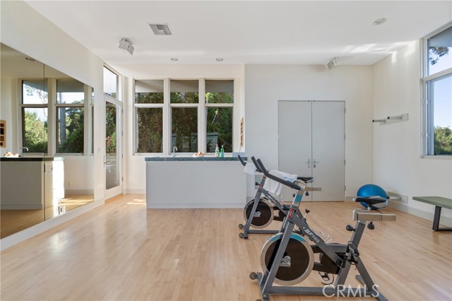 Detail Gallery Image 19 of 27 For 1436 Summitridge Dr, Beverly Hills,  CA 90210 - 4 Beds | 5/1 Baths