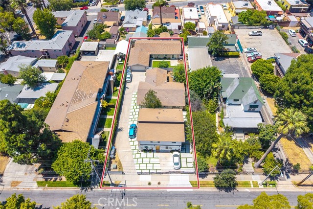 1385 N Marengo Avenue, Pasadena CA: https://media.crmls.org/medias/2009c5d8-1b20-4355-9c43-e79b16731188.jpg