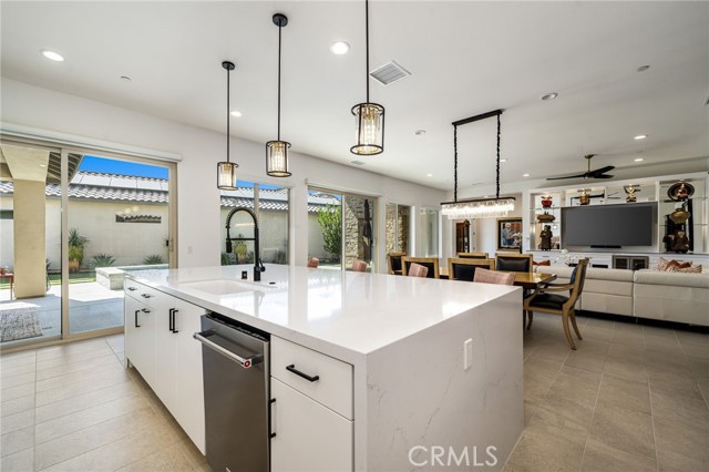 80241 Champions Way, La Quinta CA: https://media.crmls.org/medias/200a463e-7f4f-47c7-a736-c8c1df6ef7b5.jpg