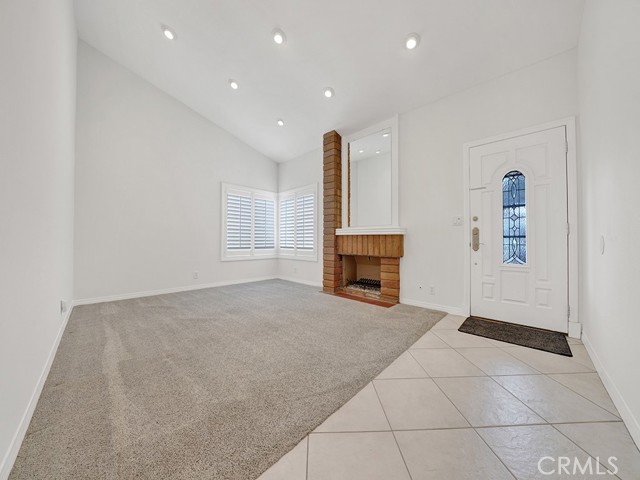 21222 Banff Lane, Huntington Beach CA: https://media.crmls.org/medias/200ba113-712c-498a-a300-147efaa74615.jpg