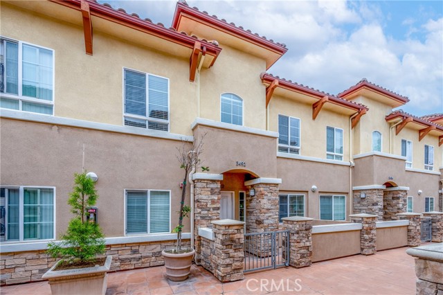 Detail Gallery Image 2 of 30 For 3492 E Temple Way, West Covina,  CA 91791 - 3 Beds | 3/1 Baths