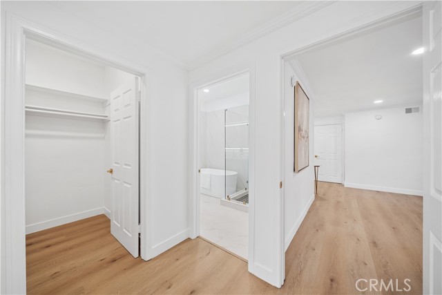 Detail Gallery Image 34 of 53 For 10475 Ashton Avenue Ave #301,  Los Angeles,  CA 90024 - 2 Beds | 3 Baths