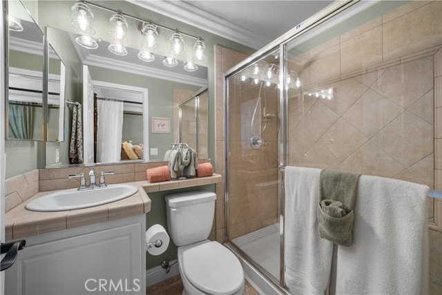 Detail Gallery Image 32 of 44 For 25722 Hood Way, Stevenson Ranch,  CA 91381 - 5 Beds | 4 Baths
