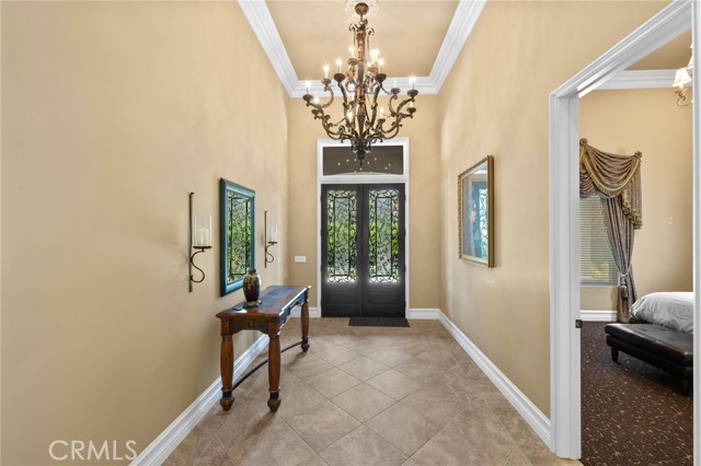 38565 Celine Cove, Murrieta CA: https://media.crmls.org/medias/200f0c6f-270a-41eb-a302-2616e8a7061a.jpg