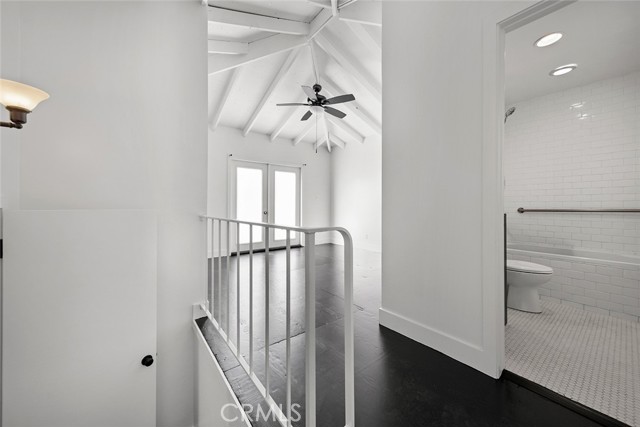 Detail Gallery Image 9 of 30 For 435 Dahlia Ave #2,  Corona Del Mar,  CA 92625 - 3 Beds | 3 Baths