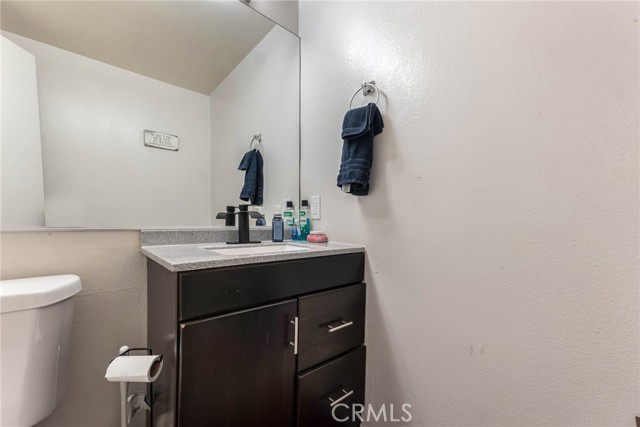 Detail Gallery Image 12 of 33 For 9906 Owensmouth Ave #16,  Chatsworth,  CA 91311 - 3 Beds | 3 Baths