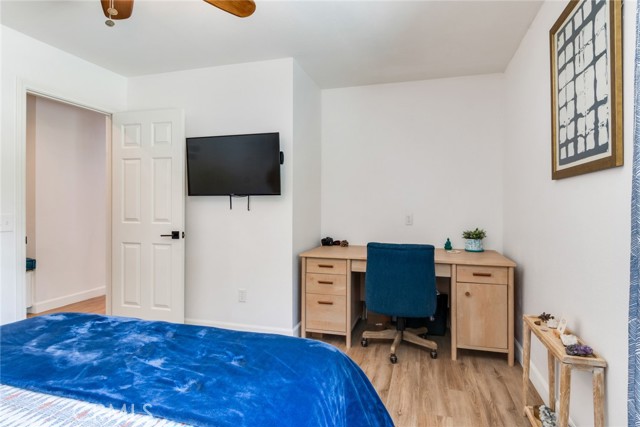13288 Oak Crest Drive, Yucaipa CA: https://media.crmls.org/medias/200feaaf-4a3c-4504-8fdf-2f8b10c0110c.jpg