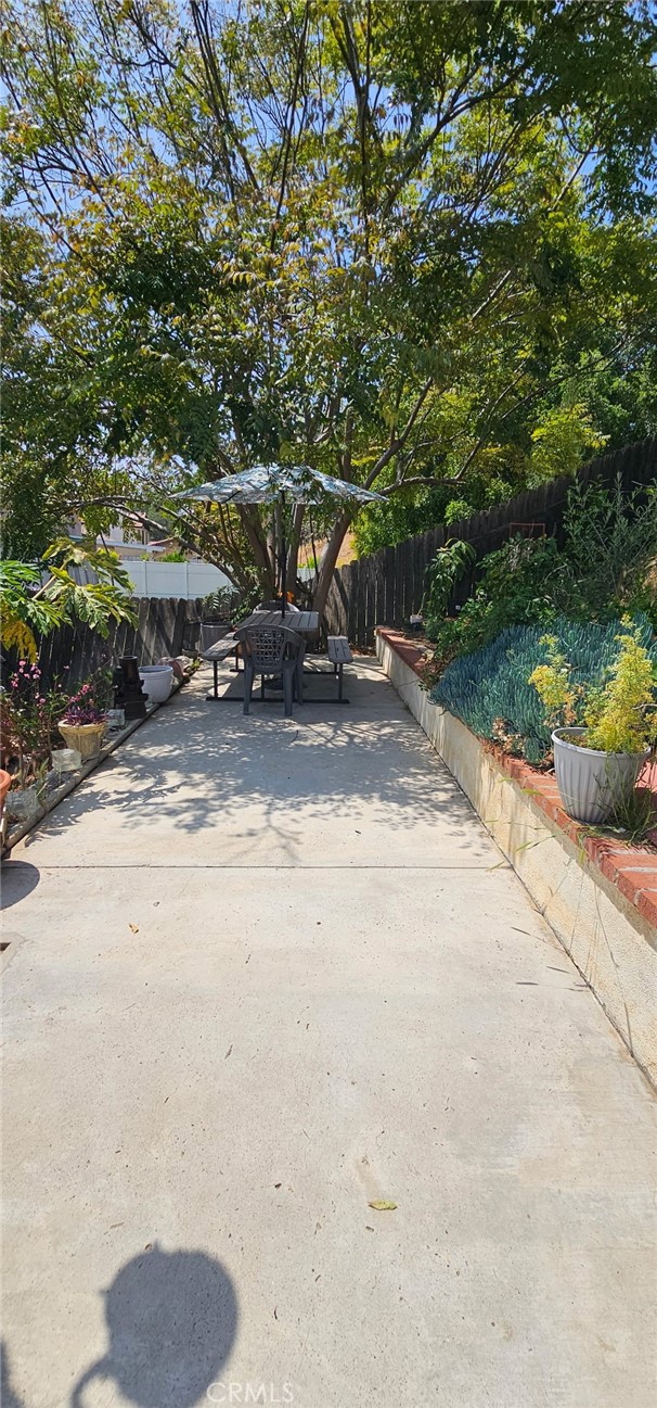 6773 Condor Drive, Jurupa Valley CA: https://media.crmls.org/medias/20102e69-fbe1-49ca-9375-f1e5b4916bbb.jpg