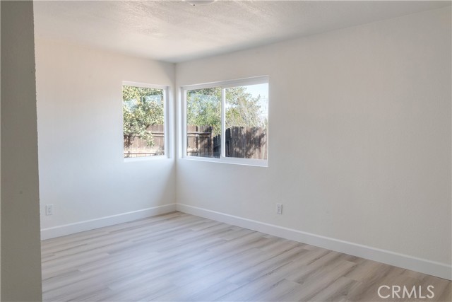 Detail Gallery Image 12 of 23 For 17820 Sycamore St, Hesperia,  CA 92345 - 4 Beds | 5 Baths