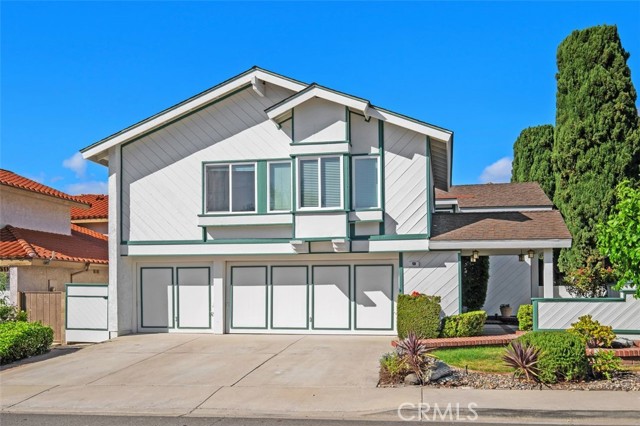 9 Aberdeen st, Irvine CA: https://media.crmls.org/medias/20109156-8e41-4002-be03-3c9a274726b4.jpg
