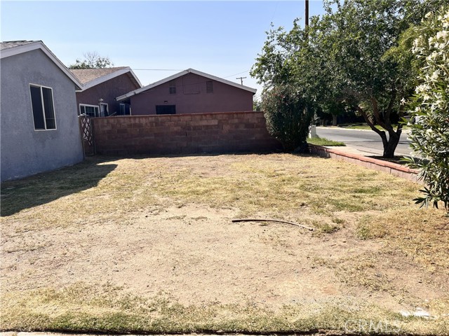1222 Boyden Avenue, Lancaster CA: https://media.crmls.org/medias/20109251-92a5-471c-8ca0-cf90e7d37adf.jpg