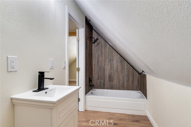 901 Ca-173, Lake Arrowhead CA: https://media.crmls.org/medias/2010cb9d-cdec-42de-a42b-a0150467e258.jpg