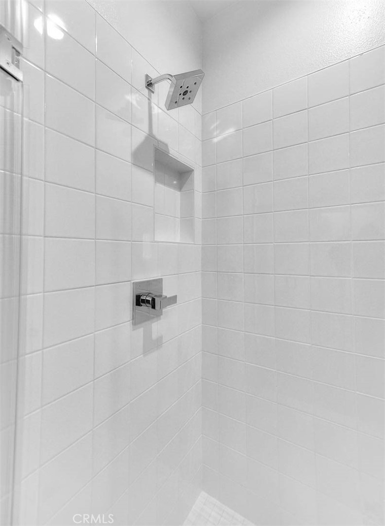 https://media.crmls.org/medias/20112768-c9c3-47c0-a85f-09e1497eea28.jpg?preset=X-Large