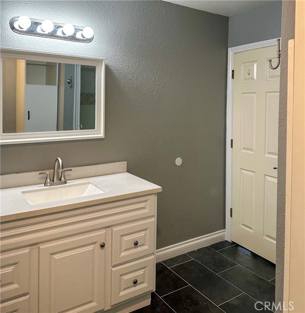 Detail Gallery Image 31 of 53 For 13135 Candleberry Ln, Victorville,  CA 92395 - 3 Beds | 2/1 Baths