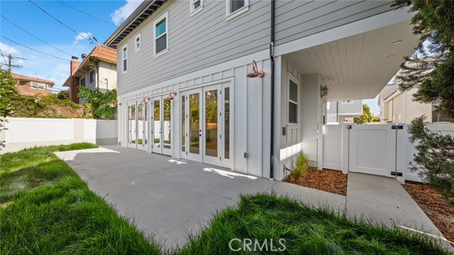2421 Voorhees Avenue, Redondo Beach, California 90278, 4 Bedrooms Bedrooms, ,4 BathroomsBathrooms,Residential,Sold,Voorhees,PV21128390
