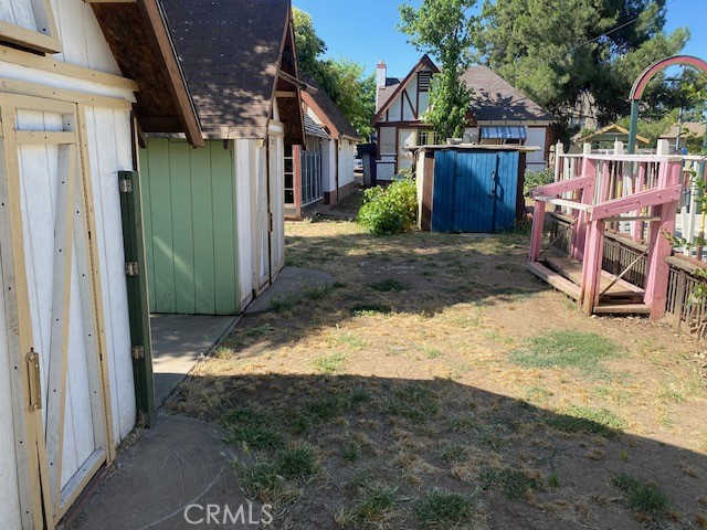 261 W 26th Street, Merced CA: https://media.crmls.org/medias/201258bb-21c8-4f18-b804-7d016524b8ef.jpg