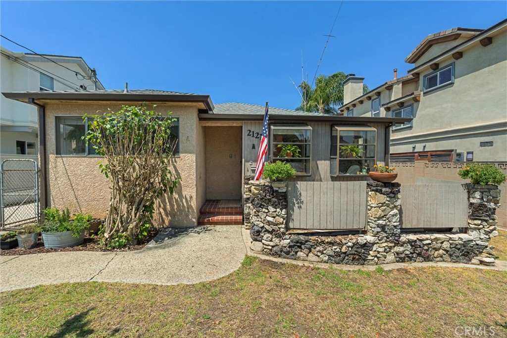 2121 Marshallfield Lane