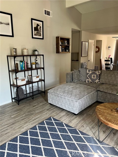 Living room/ angel 6