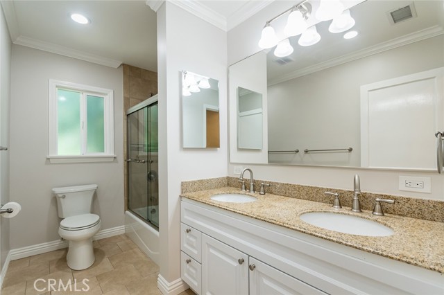 Detail Gallery Image 10 of 34 For 3602 Encinal Ave, La Crescenta,  CA 91214 - 4 Beds | 3 Baths
