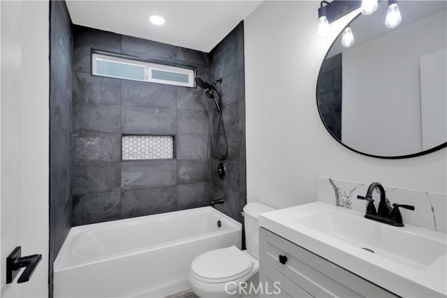 Detail Gallery Image 6 of 24 For 61638 La Jolla, Joshua Tree,  CA 92252 - 4 Beds | 2 Baths