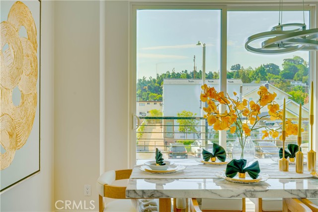 712 N Chestnut Avenue, Los Angeles CA: https://media.crmls.org/medias/2014043e-9337-46c8-b0aa-6f8fd6daf025.jpg