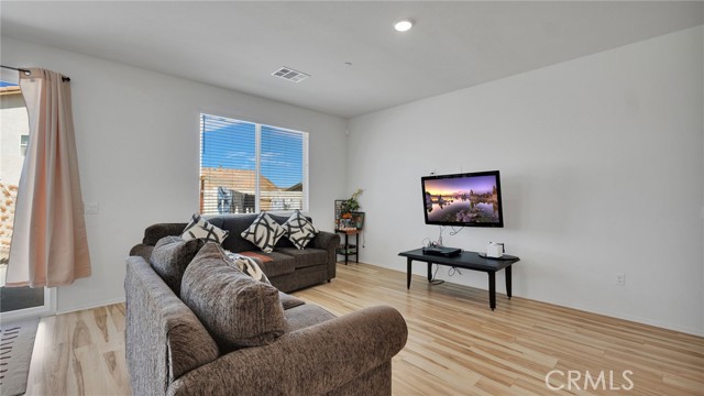 Detail Gallery Image 25 of 40 For 12454 Pinos Verde Ln, Victorville,  CA 92392 - 4 Beds | 2 Baths