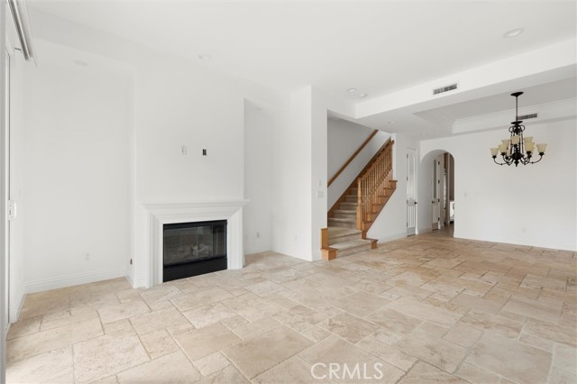 Detail Gallery Image 7 of 54 For 122 9th Street, Huntington Beach,  CA 92648 - 3 Beds | 3/2 Baths