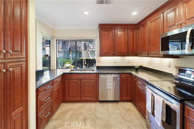 Detail Gallery Image 5 of 31 For 26701 Quail Creek #35,  Laguna Hills,  CA 92656 - 1 Beds | 1 Baths