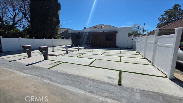 Detail Gallery Image 4 of 40 For 14242 Hortense, Sherman Oaks,  CA 91423 - 4 Beds | 4 Baths