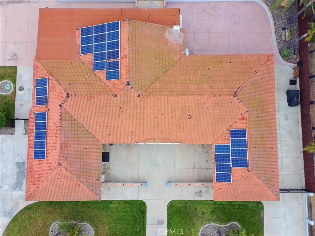 https://media.crmls.org/medias/201777f2-cb7c-41f9-8679-3090b67c9e67.jpg?preset=X-Large