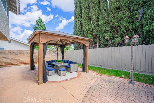 976 Northwood Avenue, Brea CA: https://media.crmls.org/medias/201825ff-a3e0-4293-ae70-3ee906bbcdf9.jpg
