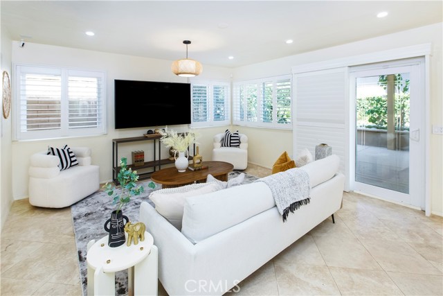 Detail Gallery Image 9 of 31 For 6494 via Del Prado, Chino Hills,  CA 91709 - 5 Beds | 3 Baths