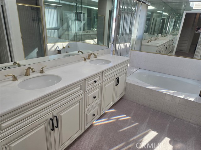 Detail Gallery Image 34 of 45 For 5704 Miguel Way, Long Beach,  CA 90814 - 5 Beds | 3 Baths