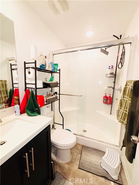 Detail Gallery Image 18 of 66 For 32770 Shorecrest, Lake Elsinore,  CA 92530 - 4 Beds | 3 Baths