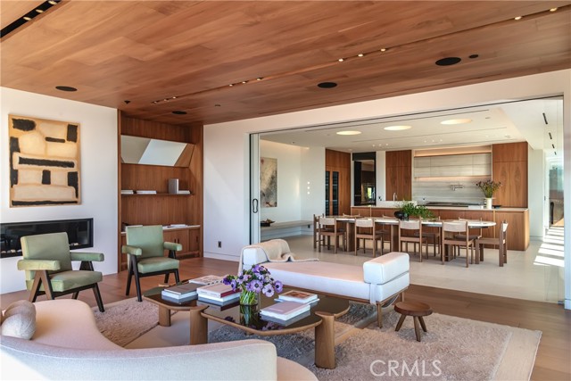 101 N Poinsettia Avenue, Manhattan Beach CA: https://media.crmls.org/medias/201a1900-5a76-4a35-9b99-16862a7c2fc0.jpg