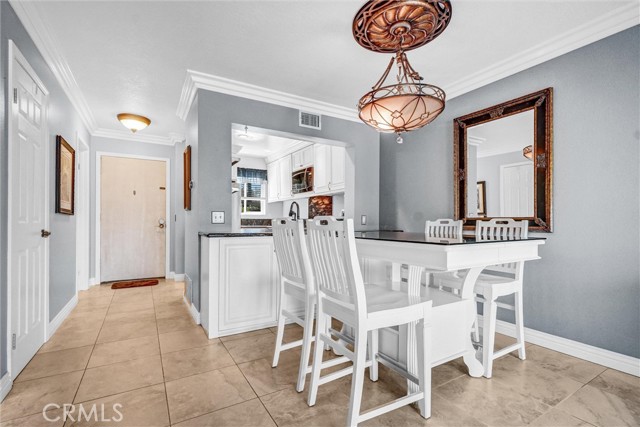 5927 E Creekside Avenue, Orange CA: https://media.crmls.org/medias/201a700d-a236-4c51-854a-a76ae8f4dd75.jpg