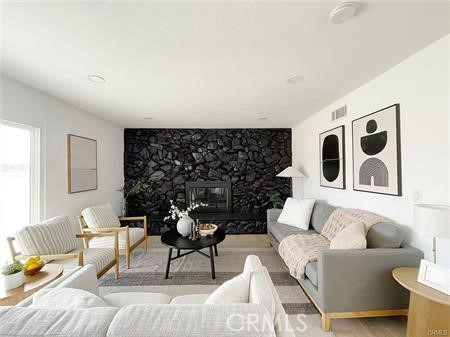 Detail Gallery Image 5 of 30 For 109 S San Antonio Ave, Upland,  CA 91786 - 3 Beds | 2 Baths