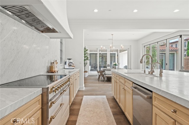 117 Andirons, Irvine CA: https://media.crmls.org/medias/201b9d41-8cc3-40fd-8792-fba4ea42d3dd.jpg
