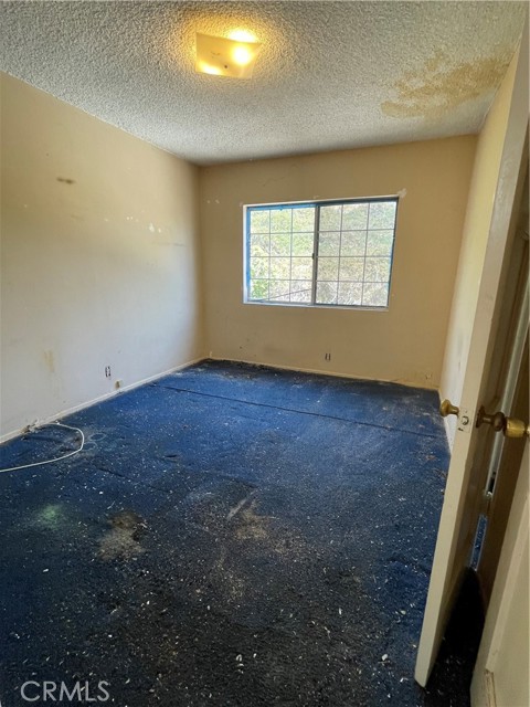 Detail Gallery Image 13 of 20 For 14662 Maclay, –,  CA 91345 - 4 Beds | 2 Baths