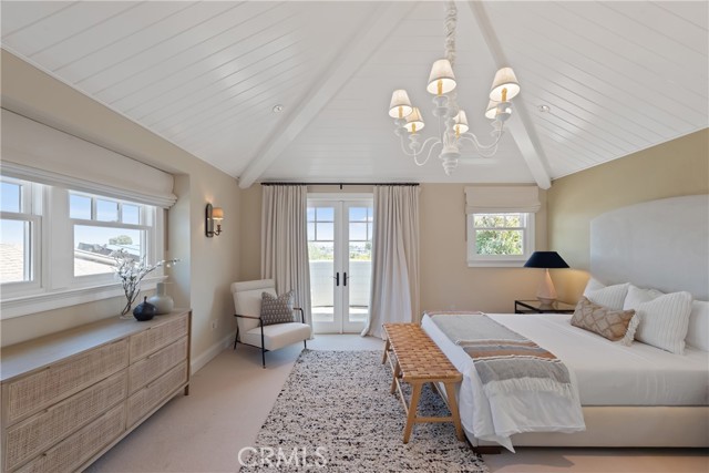 Detail Gallery Image 31 of 65 For 1012 Pacific Ave, Manhattan Beach,  CA 90266 - 6 Beds | 6/2 Baths