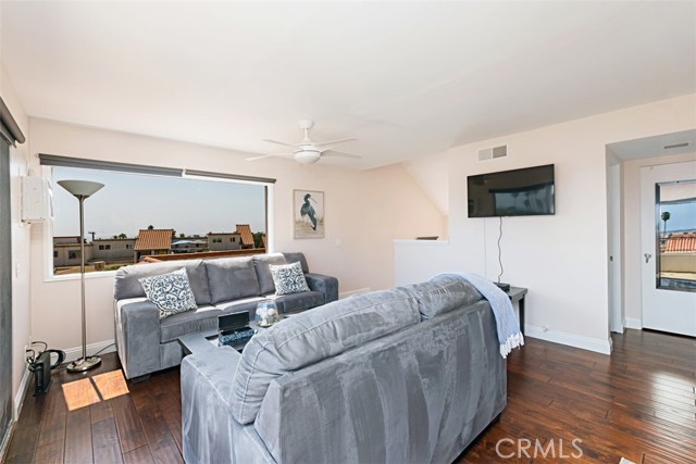 Detail Gallery Image 11 of 55 For 712 Calle Divino, San Clemente,  CA 92673 - 3 Beds | 2/1 Baths