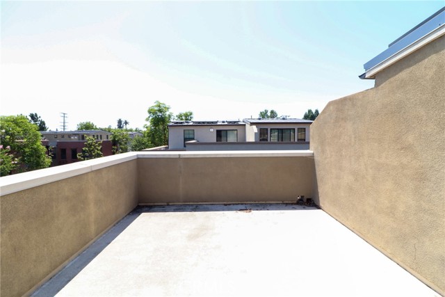 Detail Gallery Image 37 of 44 For 561 W Maple Ave, Orange,  CA 92868 - 3 Beds | 2/1 Baths